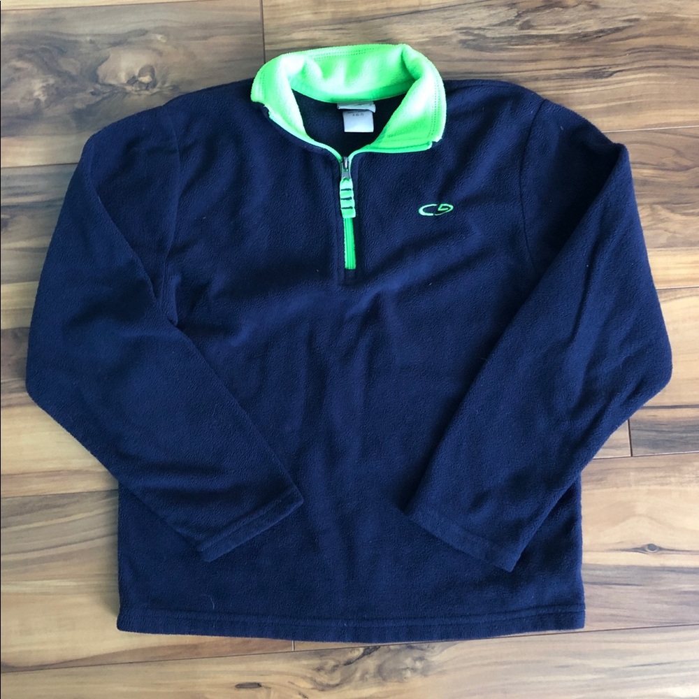 Size 6/7 (S) Fleece shirt